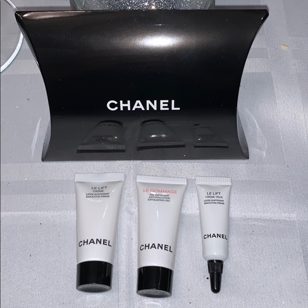 Chanel Le lift x3